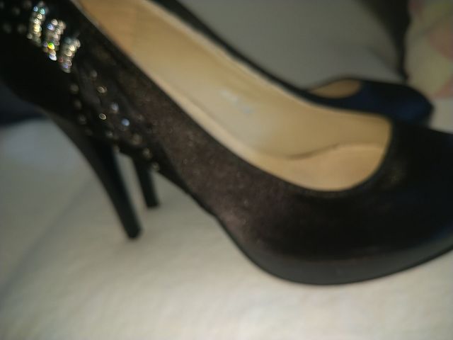 Zapatos de raso negro