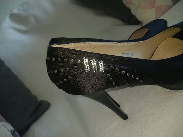 Zapatos de raso negro