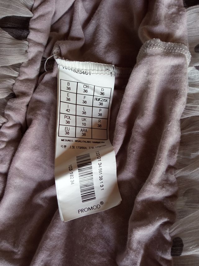 Vestido atado al cuello