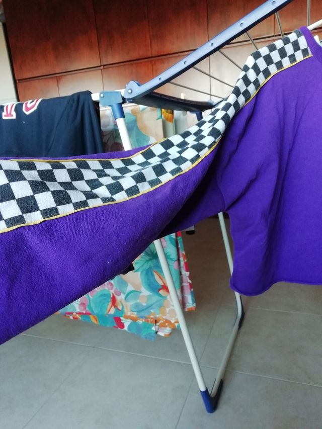 Sudadera lila/morada corta