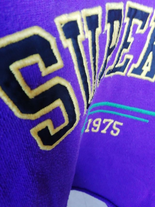 Sudadera lila/morada corta