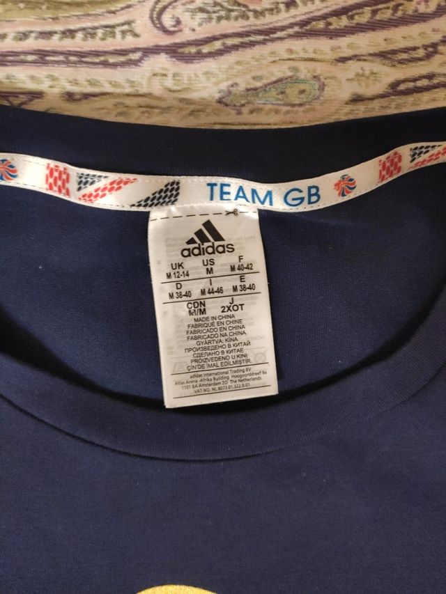 Camiseta Adidas Mujer talla M 12-14