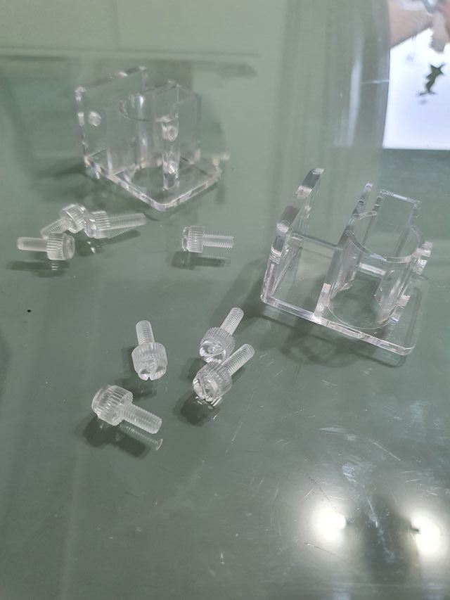 ABRAZADERA MANGUERA ACUARIO ACRILICO