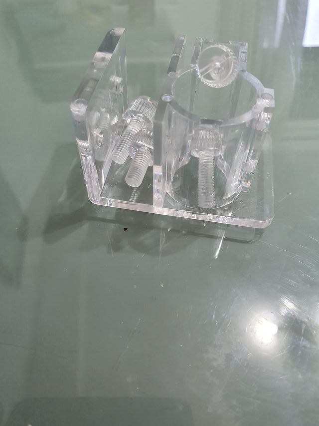 ABRAZADERA MANGUERA ACUARIO ACRILICO