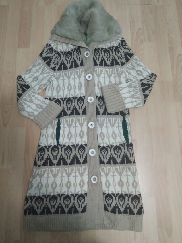 Abrigo mujer marca YERA CORTE INGLÉS  T.38.Ocasion