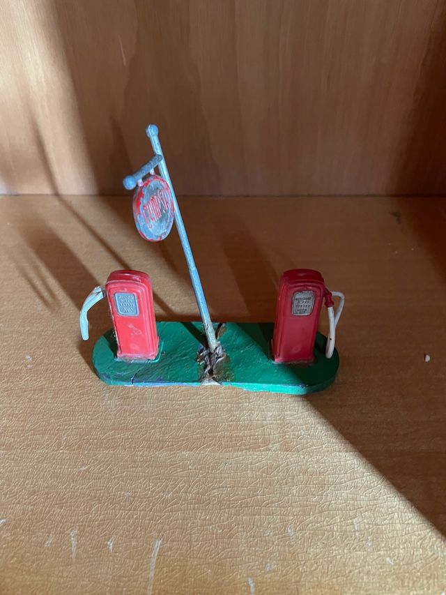 Antigua estación de gasolina Campsa