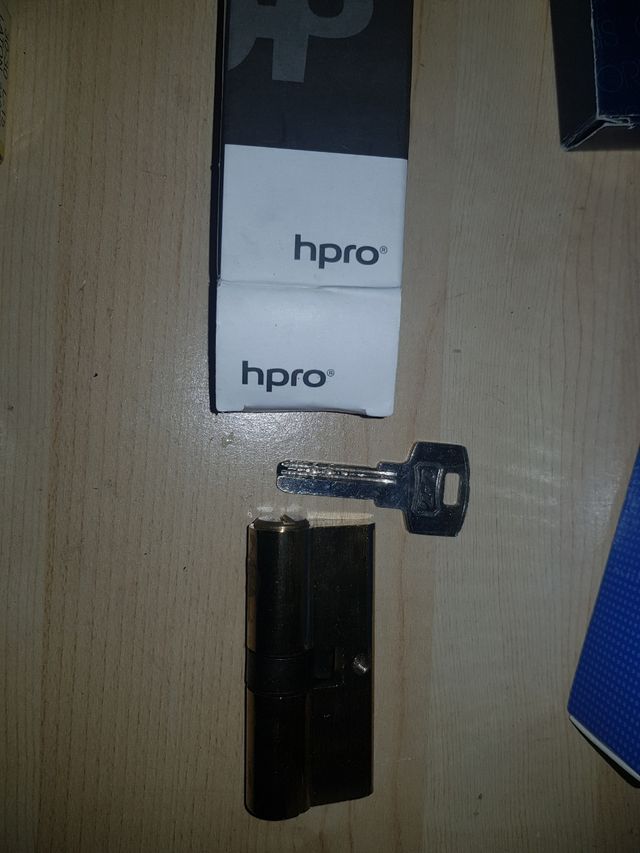 bombines- cerraduras