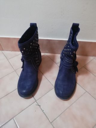 Botines azules planos de segunda mano por 18 EUR en Miranda de Ebro en  WALLAPOP
