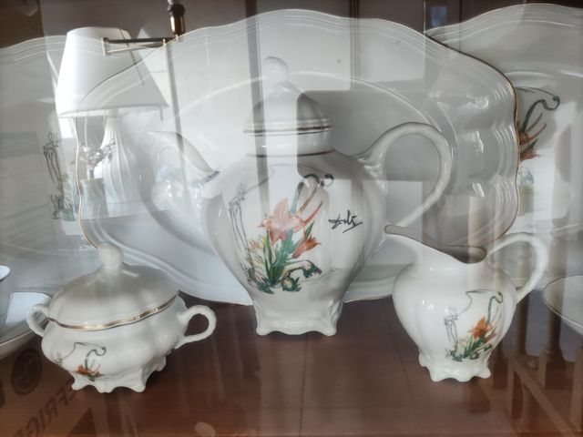 Salvador Dalí Vajilla de colección serie limitada.