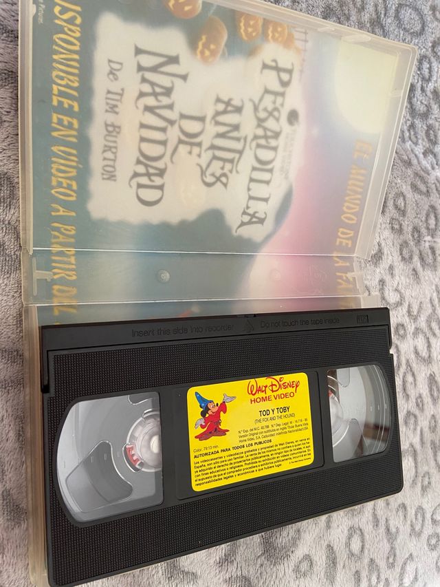 Película VHS TOD Y TOBY