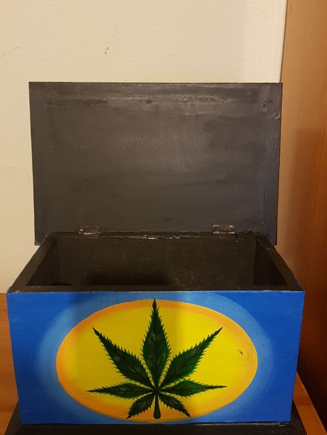 caja de madera