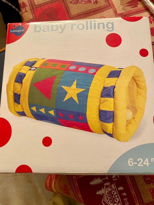 Baby Rolling. Imaginarium.