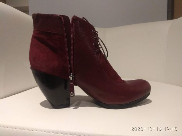 Botines de piel de mujer