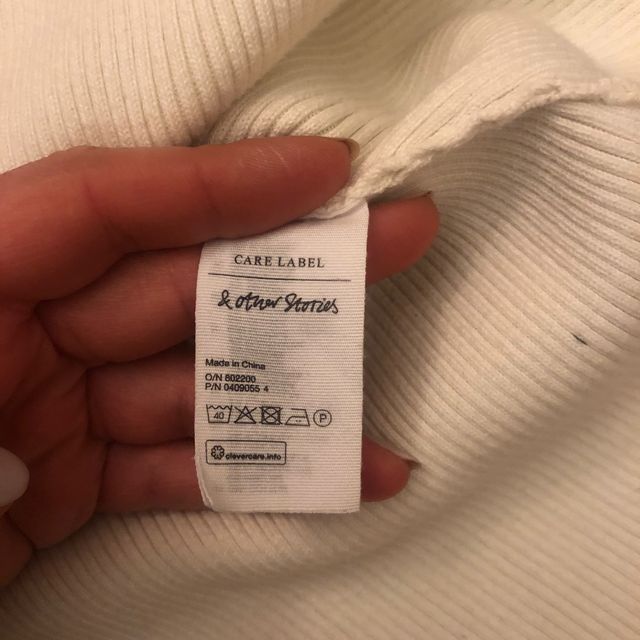 & Other stories/ blusa súper moderna/nueva