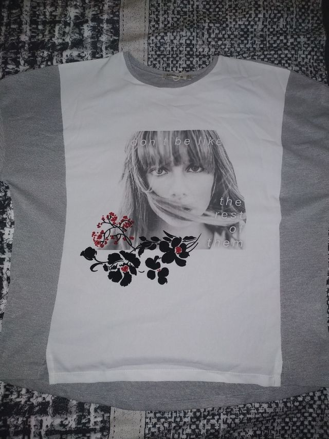 Camiseta de Stradivarius sin estrenar - Talla S