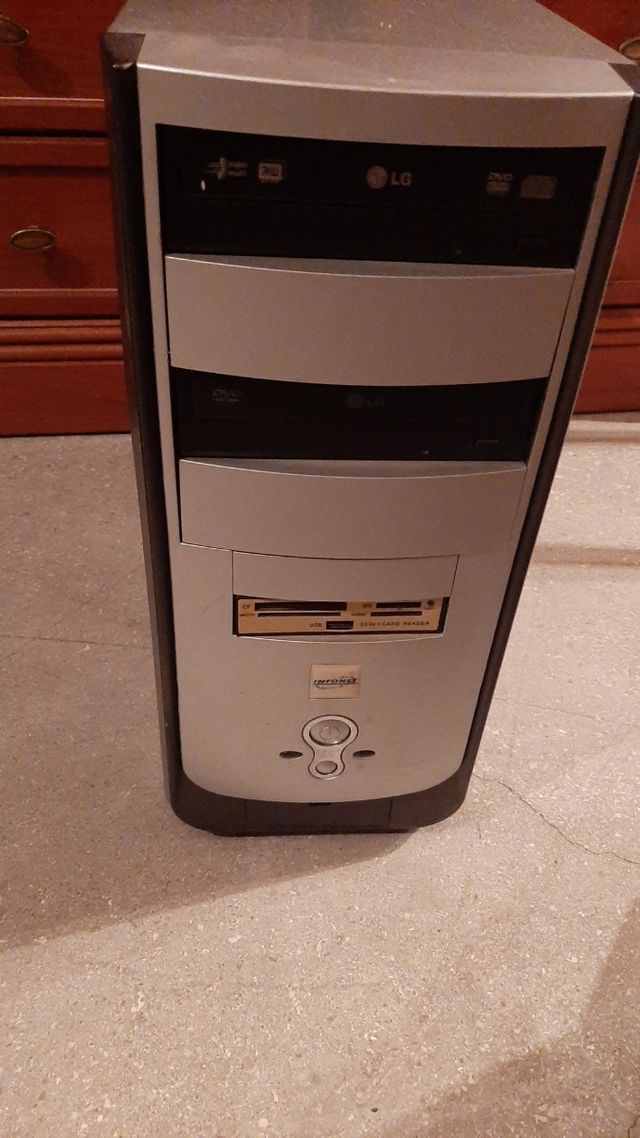 Televisión LG y ordenador