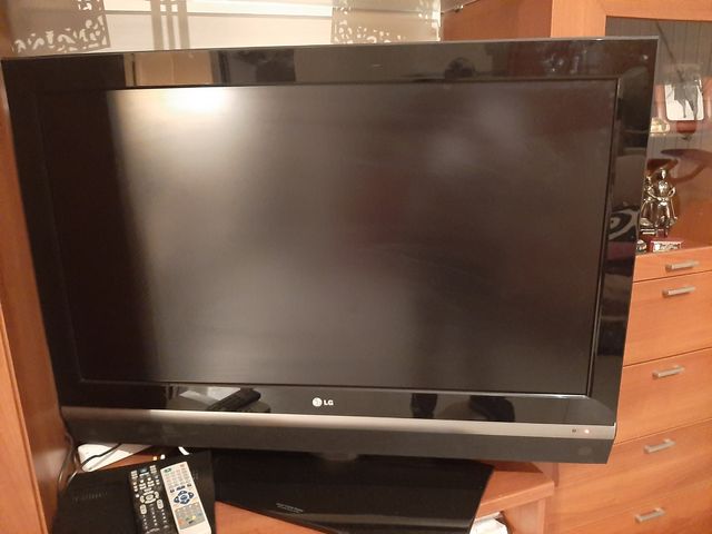 Televisión LG y ordenador
