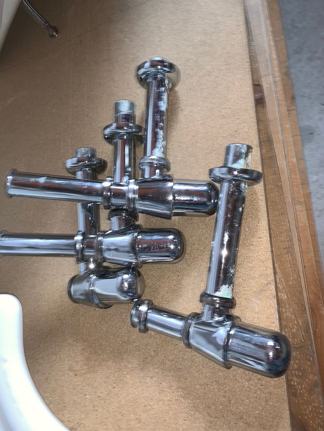 Sifones 2 quedan solo