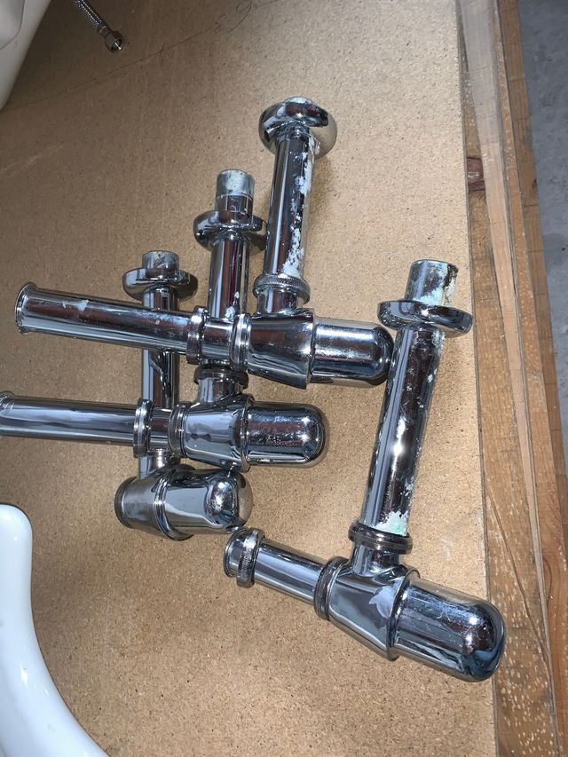 Sifones 2 quedan solo