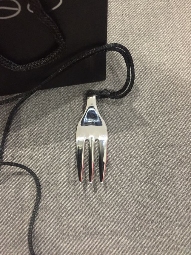Colgante tenedor nuevo
