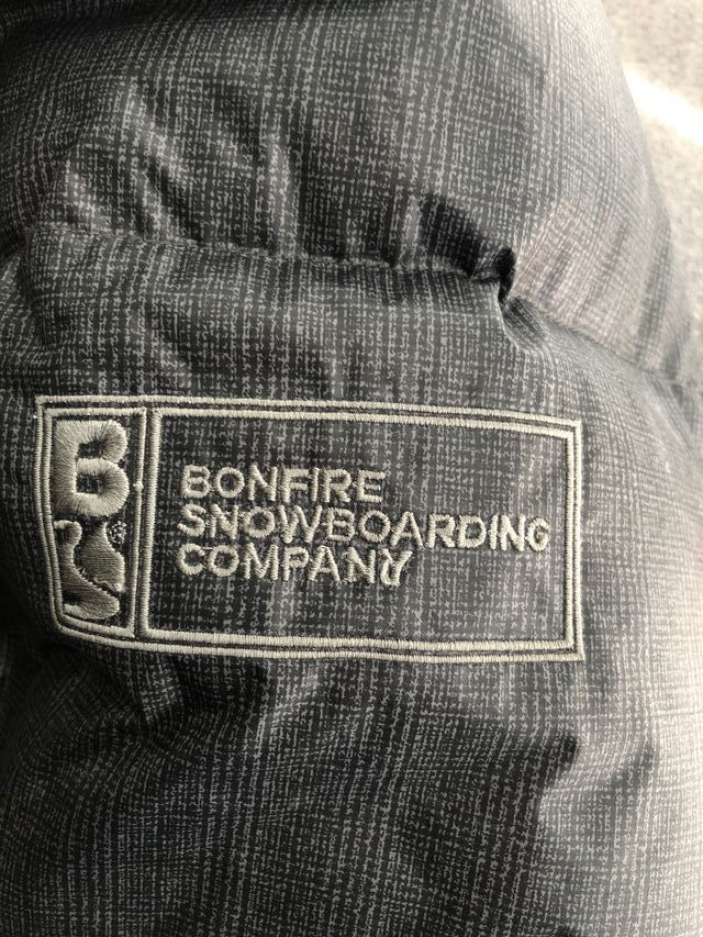 Plumas Snowboard Bonfire talla M (mediana)