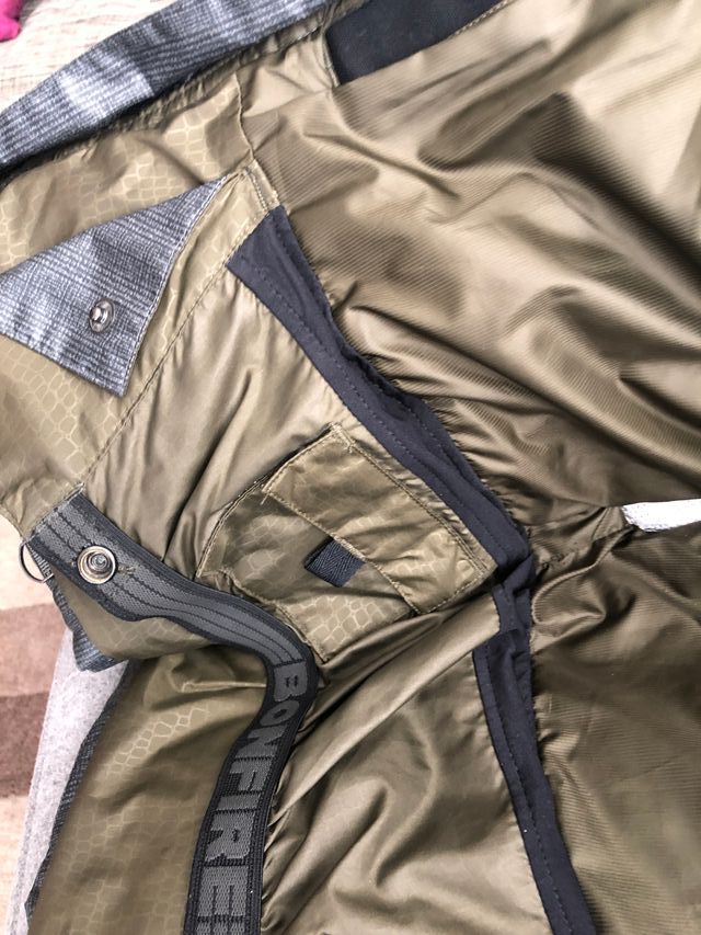 Plumas Snowboard Bonfire talla M (mediana)