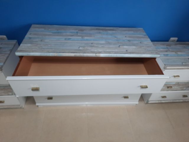 comoda restaurada mesillas vendidas