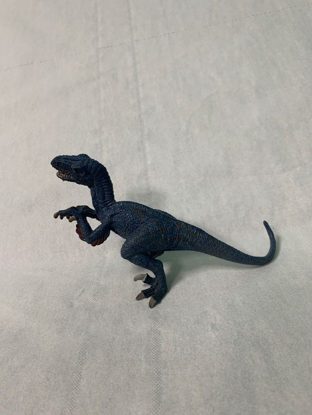 Dinosaurio de juguete