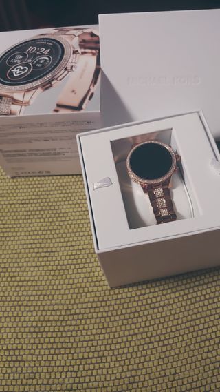Michael kors dw7m1 smartwacht reloj inteligente de segunda mano por 180 EUR  en A Coruña en WALLAPOP