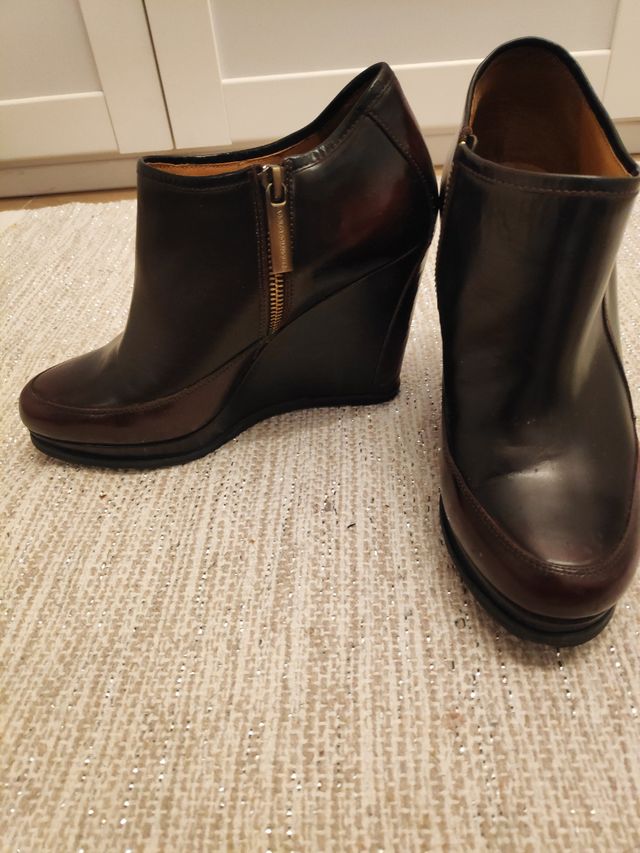 Botines de piel Adolfo Domínguez