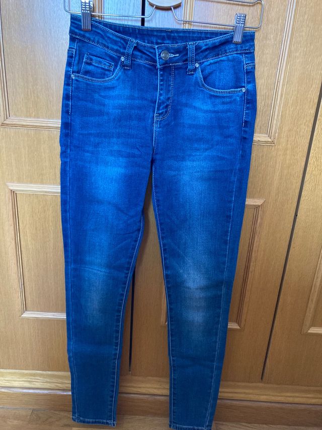 Pantalón vaquero nuevo