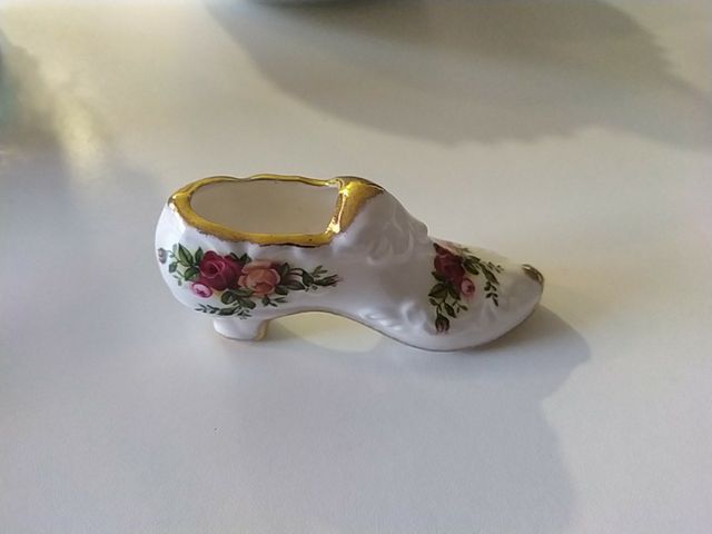 zapato, zapatito de Royal Albert Old Country Roses