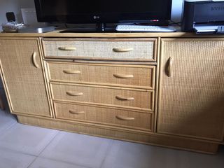 Mueble comedor mimbre/bambú de segunda mano por 150 € en Móstoles en