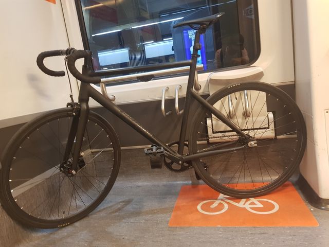 Santafixie Raval negro mate