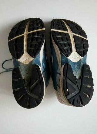 Zapatillas NIKE AIR MAX TOTAL 365 40 de segunda mano por 15 EUR en  Valladolid en WALLAPOP