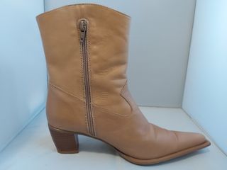 Botines camperos mujer Wonders (Talla 38) de segunda mano por 40 EUR en  Barcelona en WALLAPOP