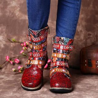 BOTAS GRACOSY CON ESTAMPADO RETRO DE METAL de segunda mano por 33,89 EUR en  Madrid en WALLAPOP