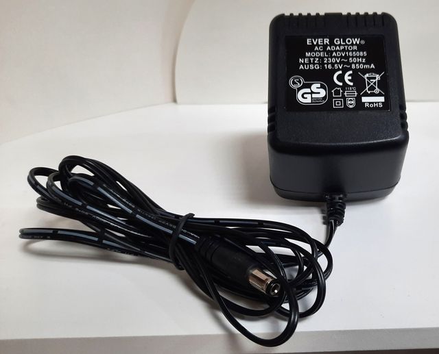 Alimentadores AC 15V - 700mA y AC 16.5V - 850mA