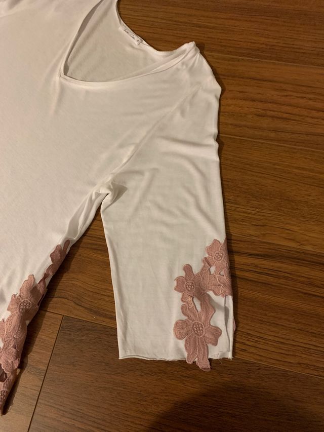 CAMISETA DE SOUTHERM COTTON DETALLES DE GUIPUR