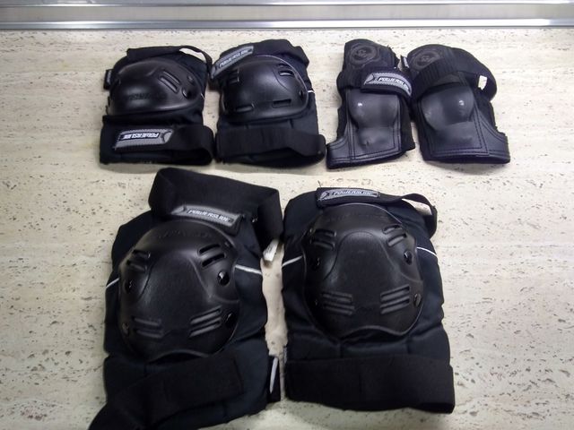 Proteciones patines sobre ruedas  Talla XL