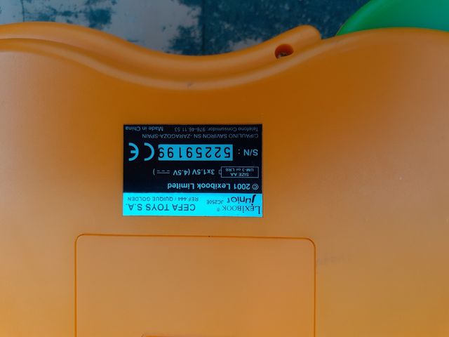 ORDENADOR PORTATIL INFANTIL NUEVO.