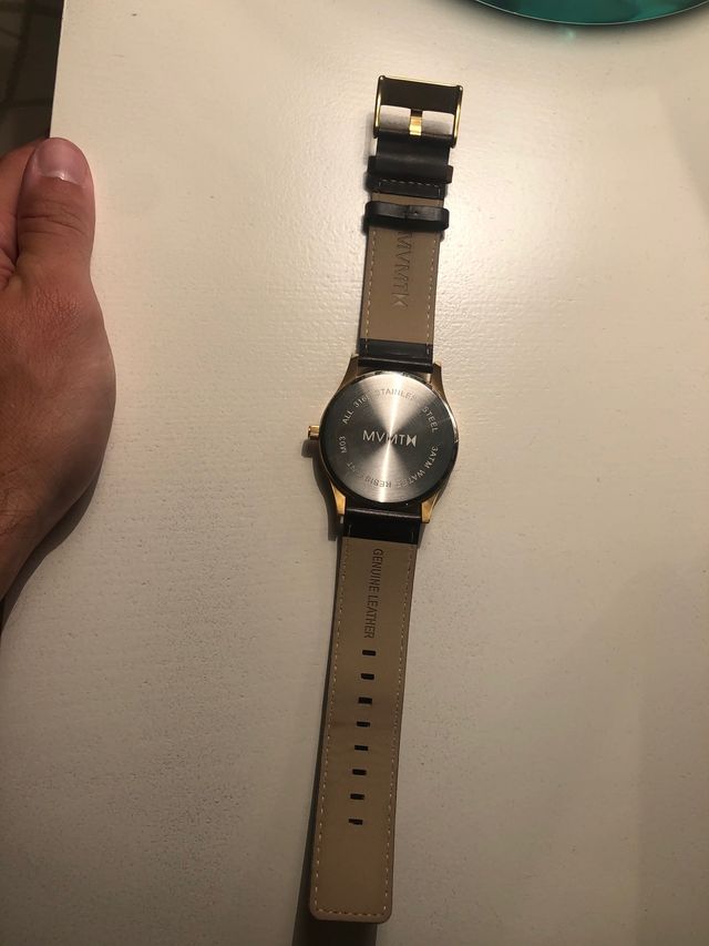 Reloj MVMT