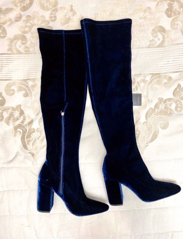 Botas azul marino de terciopelo