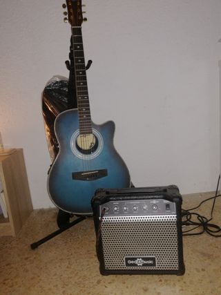 Guitarra Electroacústica+Ampli 15W sin usar de segunda mano por 100 EUR en  Barcelona en WALLAPOP