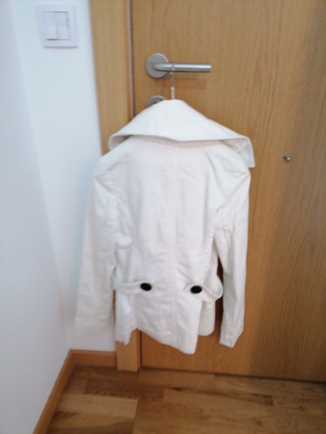 chaquetón blanco