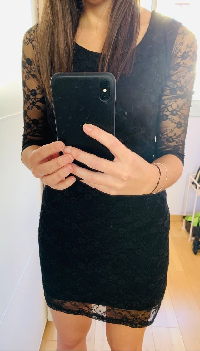 Vestido negro de encaje talla 40