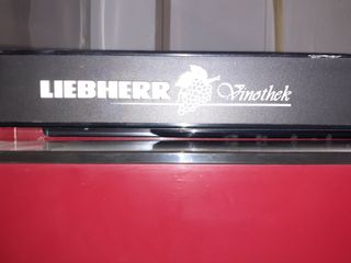 Liebherr vinothek. Armario vino. Vinoteca.