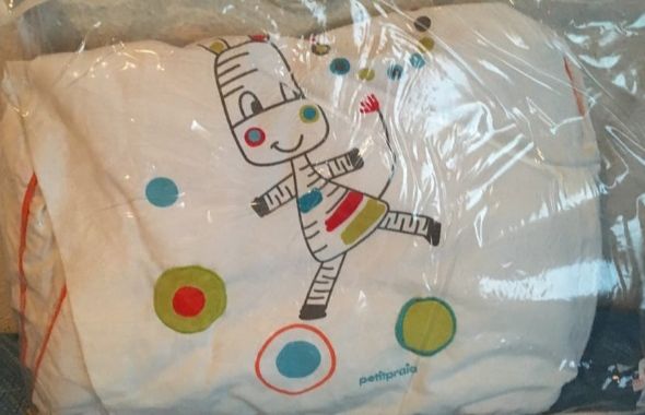 Chichonera, colcha-nordico y juego de sabanas