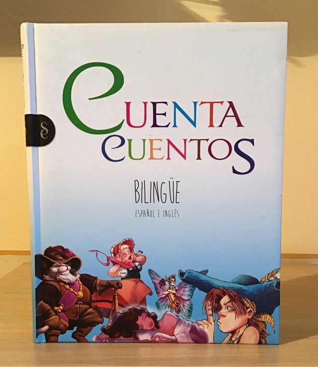 Libro " Cuenta Cuentos" bilingüe.