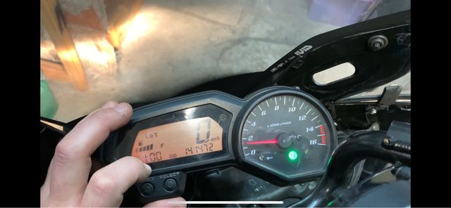 Ajuste cuadro cuentakilómetros Yamaha